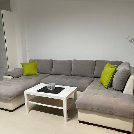 Apartament Rodzinny Ostrowiec Sw Ostrowiec Świętokrzyski Esterno foto
