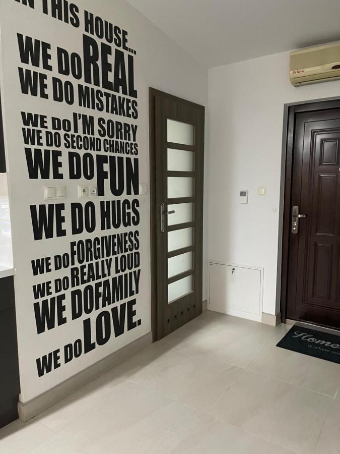 Apartament Rodzinny Ostrowiec Sw Ostrowiec Świętokrzyski Esterno foto