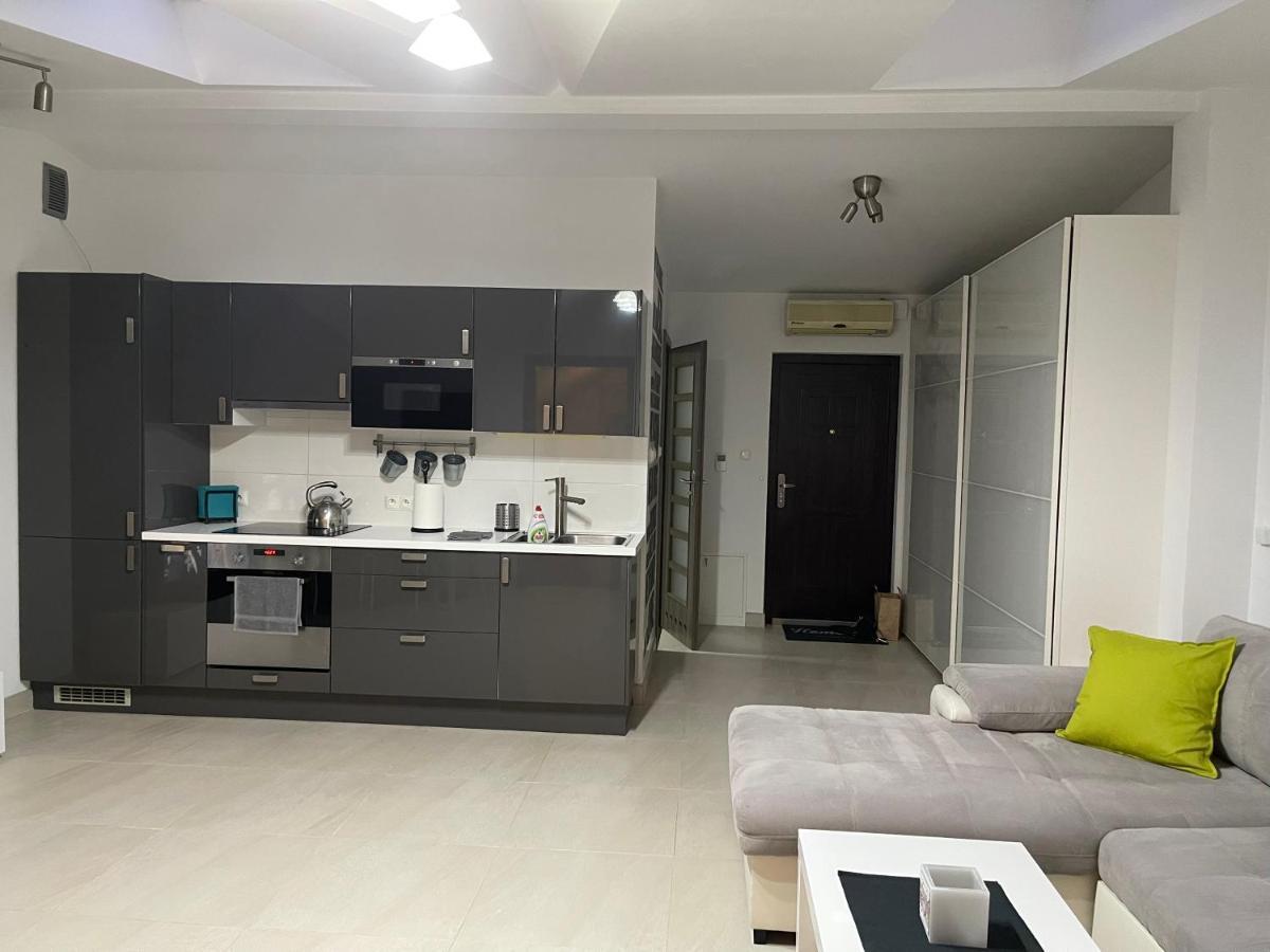 Apartament Rodzinny Ostrowiec Sw Ostrowiec Świętokrzyski Esterno foto
